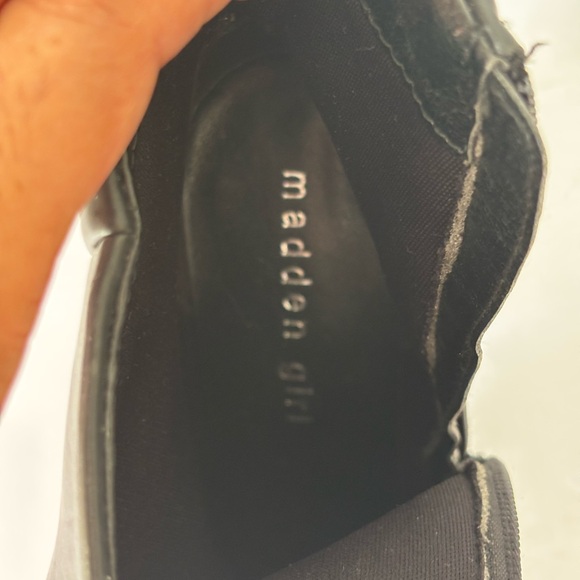 Madden Girl Black Black Square Toe Block Heel Ankle Boots Size 7M - Picture 10 of 12